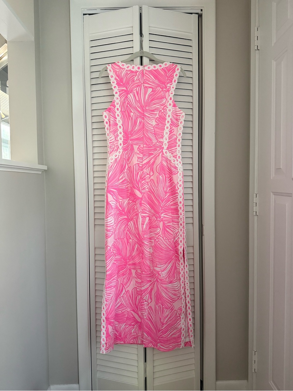 Lilly Pulitzer Daise Stretch Maxi Drink in Prosecco Pink Fronds Place - Picture 2 of 5